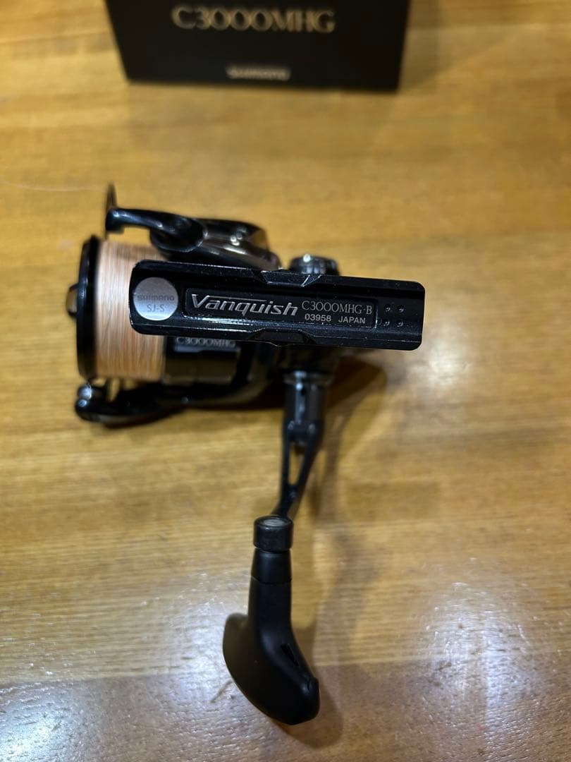 SHIMANO 19Vanquish C3000mhgスピニングリール