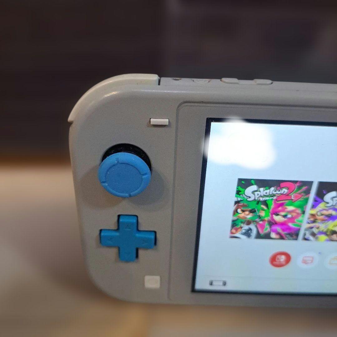 NINTENDO SWITCH LITE ザ…本体、箱、充電器、おまけ付き
