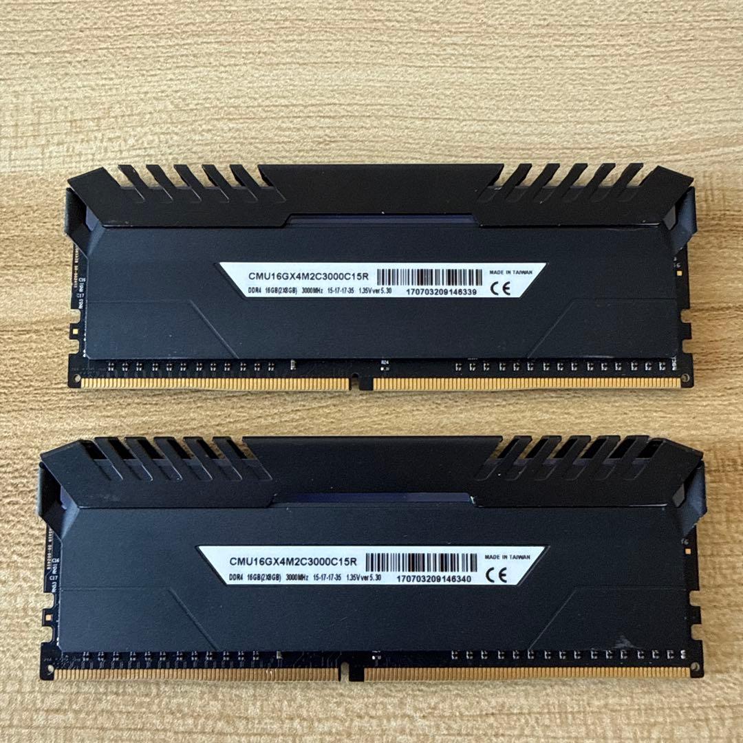 メモリー Corsair Vengeance LED 16GB DDR4 3000MHz