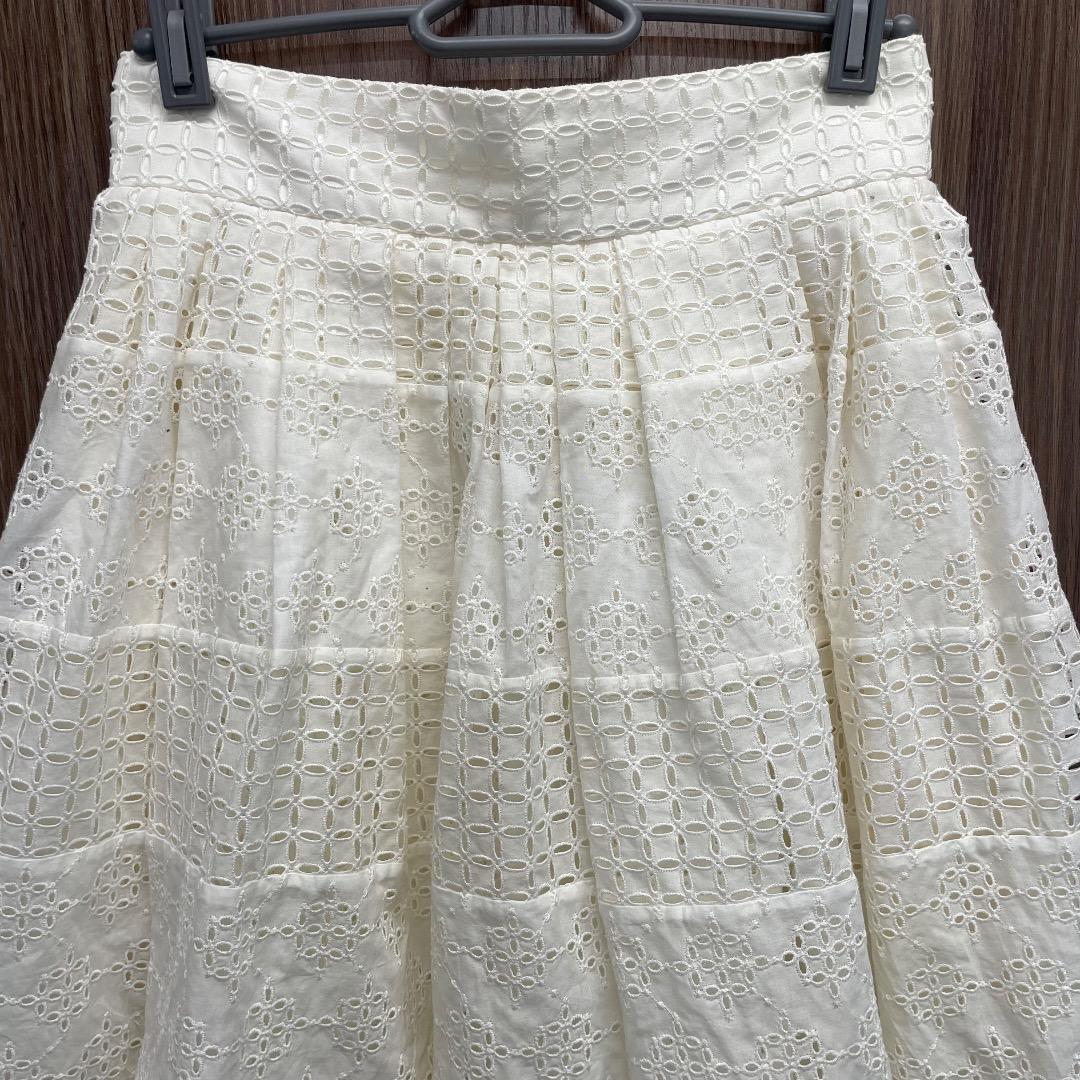 ✨美品✨FOXEY White  刺繍レース スカート 38 日本製