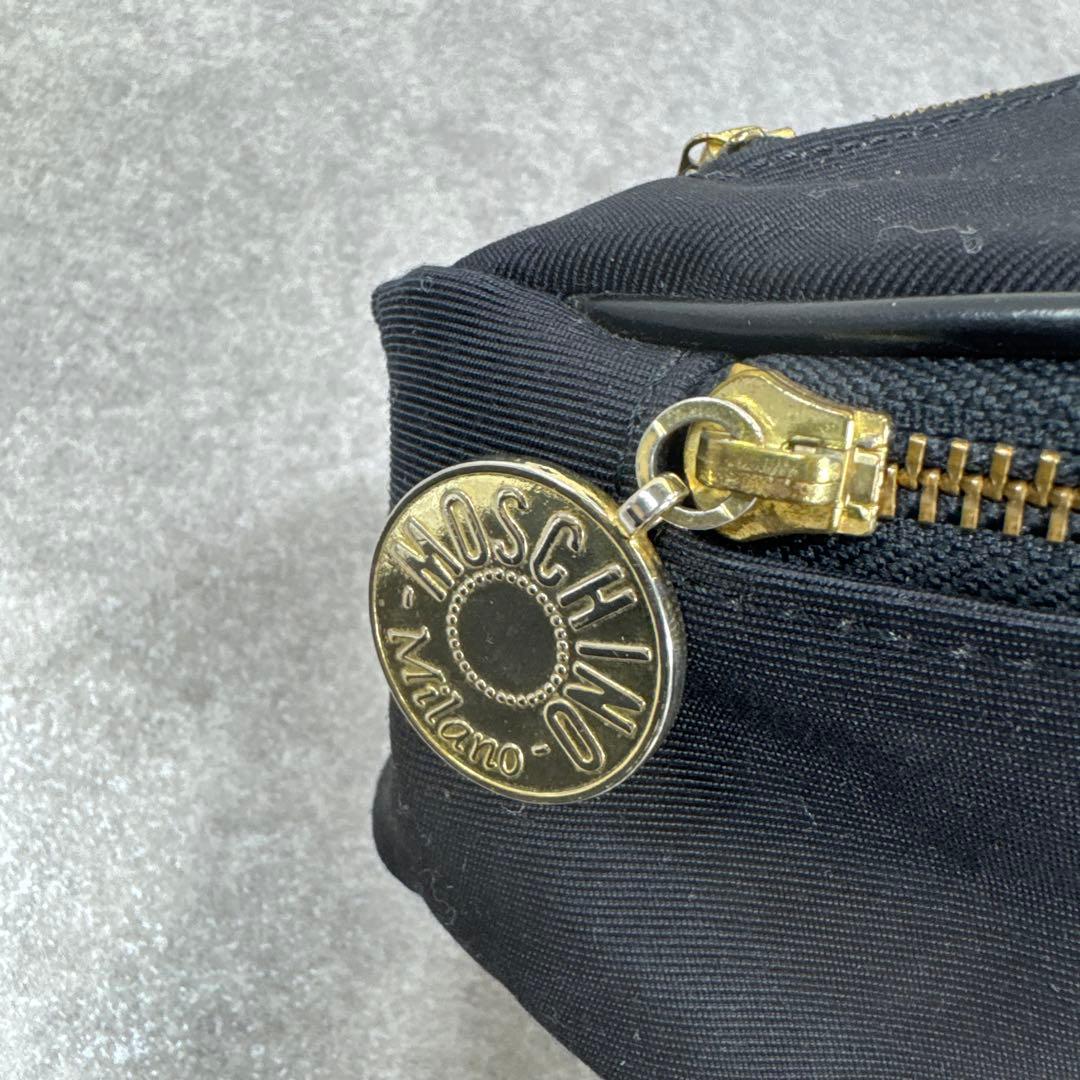 MOSCHINO モスキーノ ボディバッグ ウエストバッグ ゴールド金具ロゴ