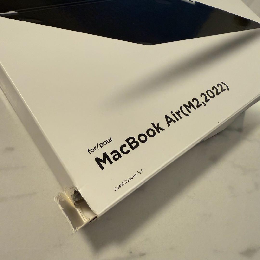 K04053　Spigen MacBook Airケース ACS05272