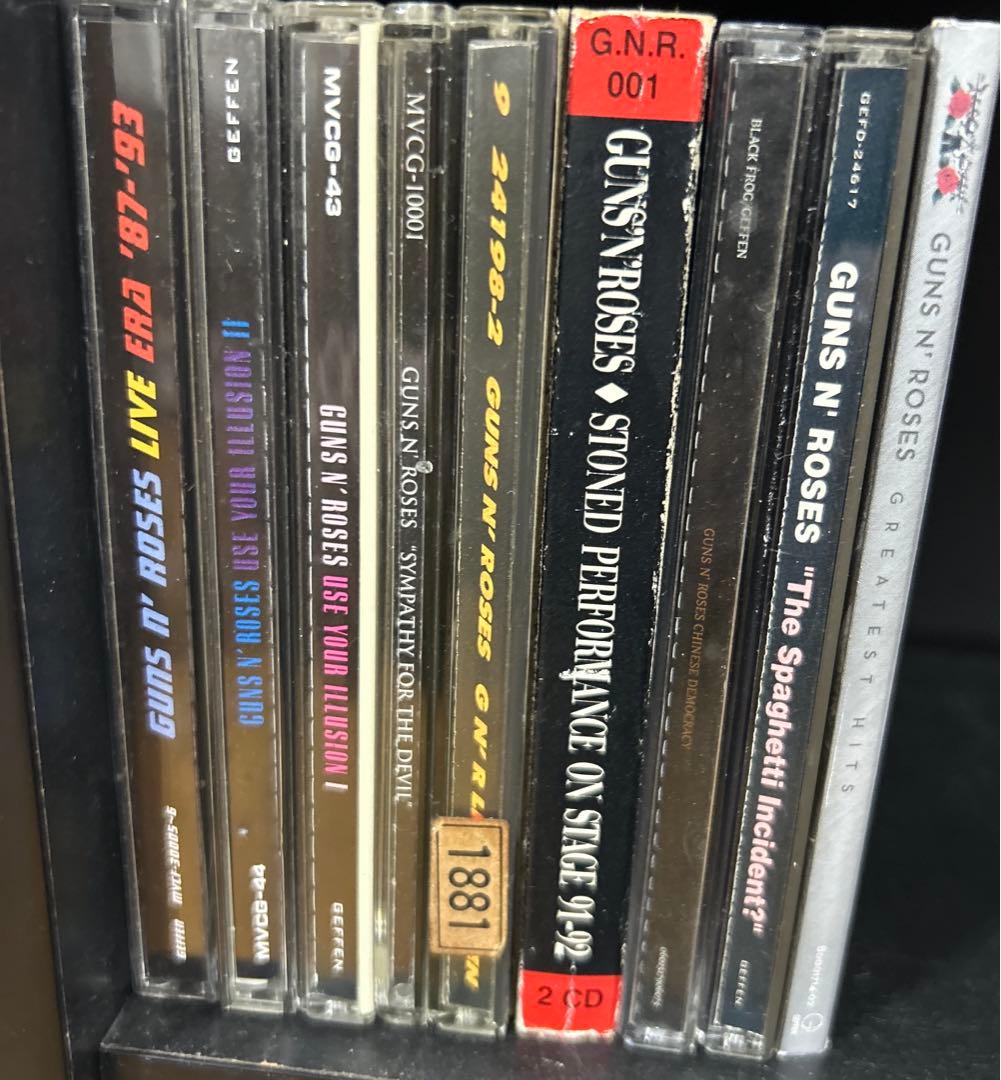 ガンズ・アンド・ローゼズ　CD、DVD