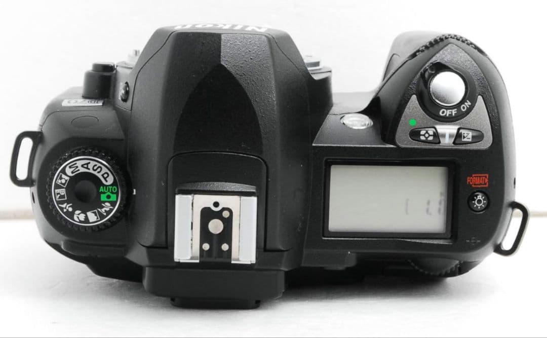 NIKON　D70　ダブルレンズ　初心者　一眼レフ　ニコン　超望遠　初心者