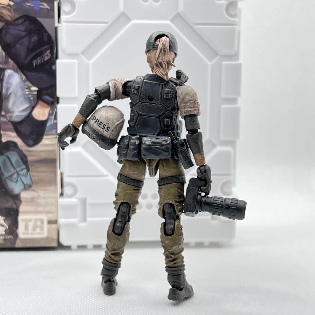 アシッドレイン ACID RIN FAV-A29 タマラ 1/18スケール