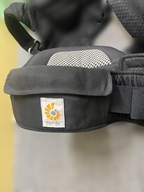 ergobaby エルゴベビー Alta ヒップシートキャリア 黒 抱っこひも