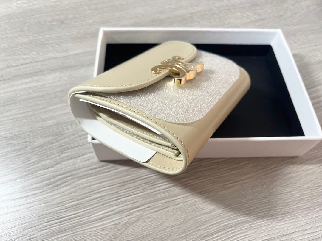 【完全未使用】CELINE スモール フラップウォレット トリオンフ(クリーム)