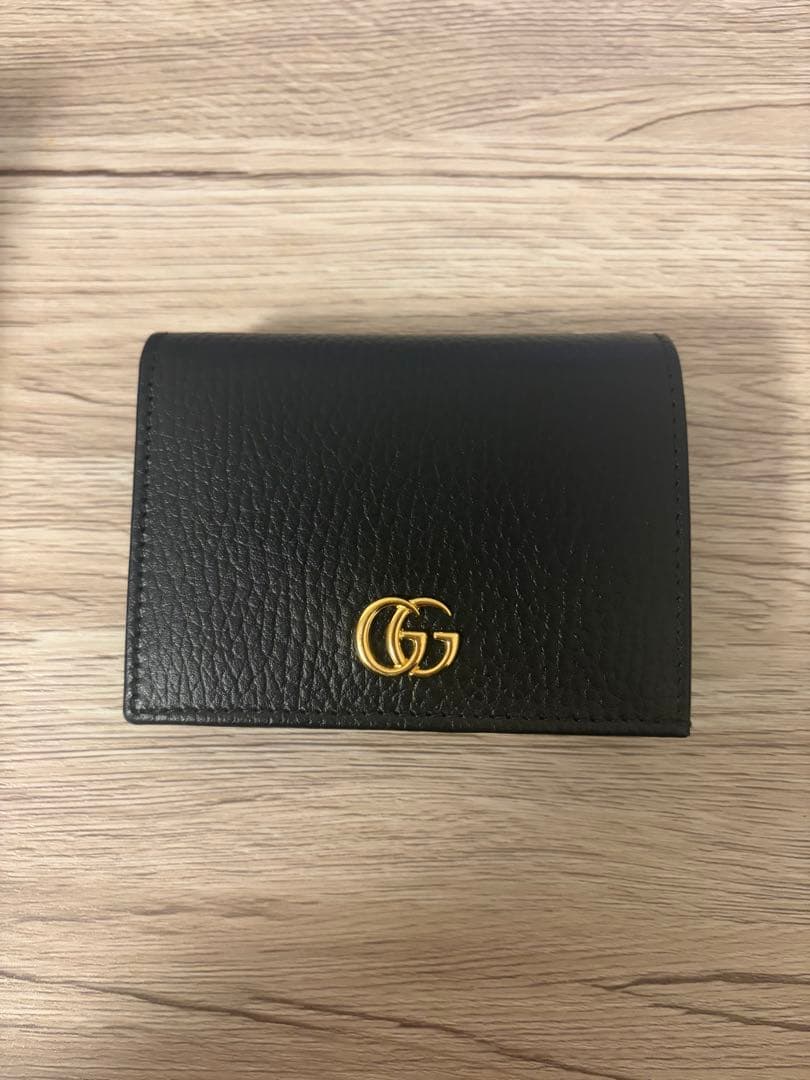【新品】GUCCI グッチ　財布　折り財布　二つ折り財布