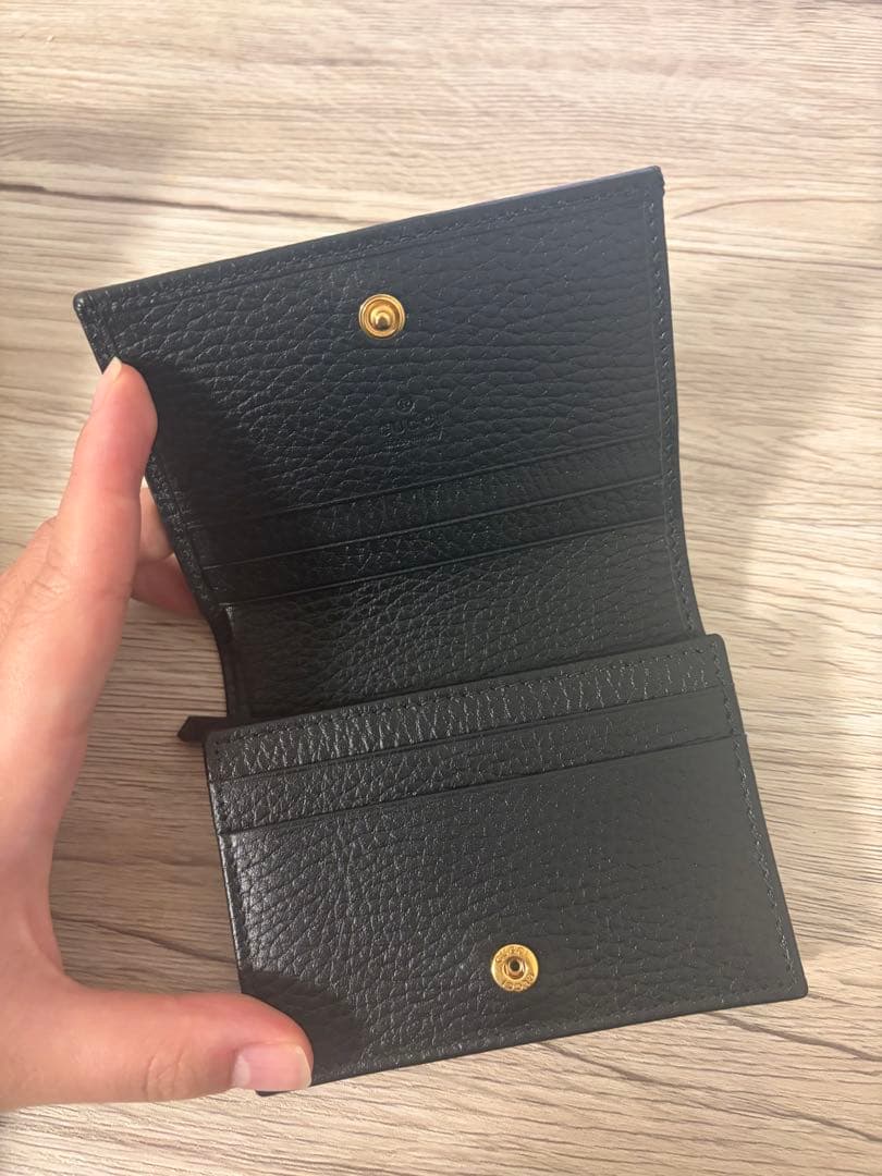 【新品】GUCCI グッチ　財布　折り財布　二つ折り財布