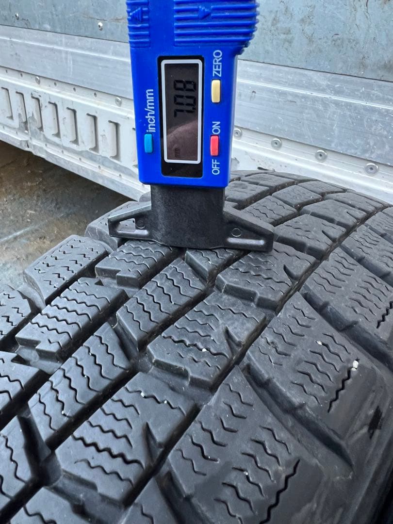 ダンロップスタッドレス155／65R14 75Q深溝