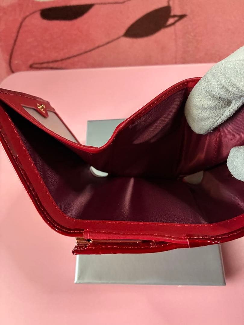 『未使用』Vivienne Westwood 3つ折りがま口財布 エナメルレッド