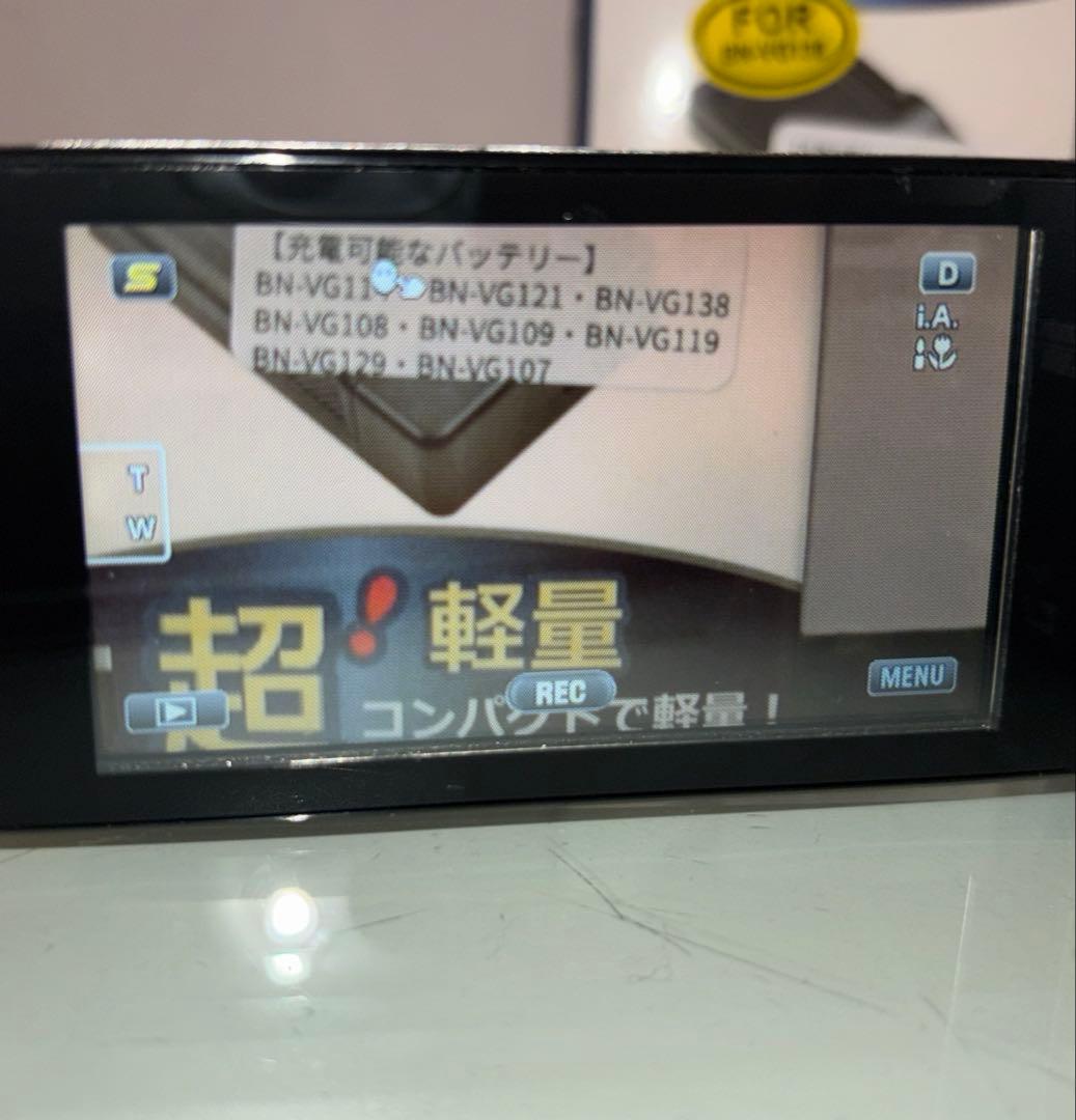 ビデオカメラ JVC Everio GZ-HM33