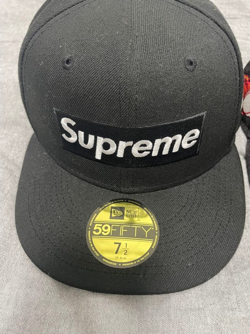 supreme ニューエラ　2つセット