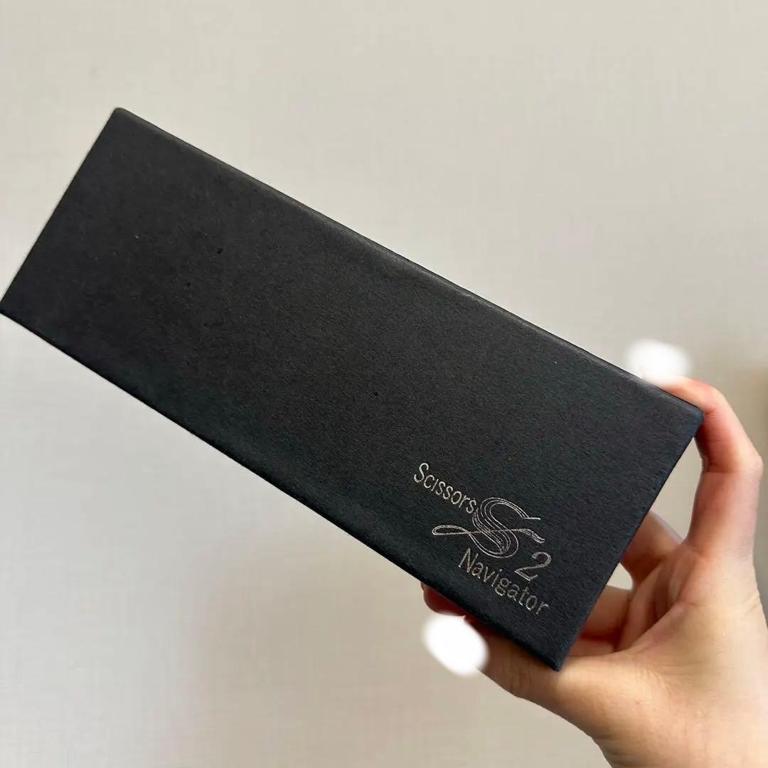 値下げ中 新品 美容師 セニング シザー S2 navigator