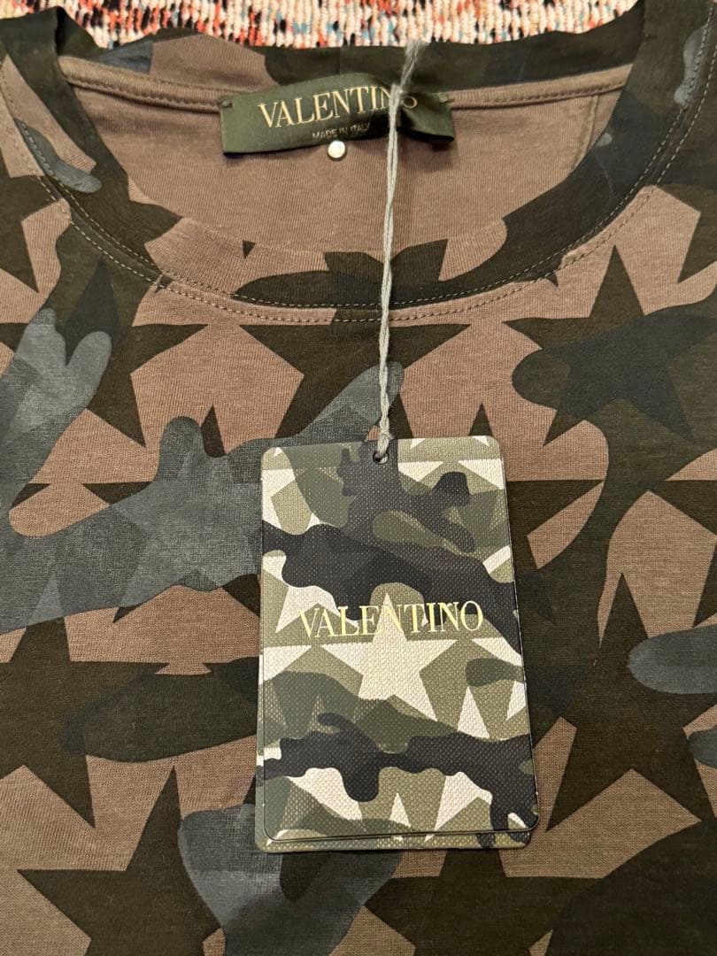 新品未使用VALENTINO ヴァレンティノ スターカモフラージュ迷彩 Tシャツ