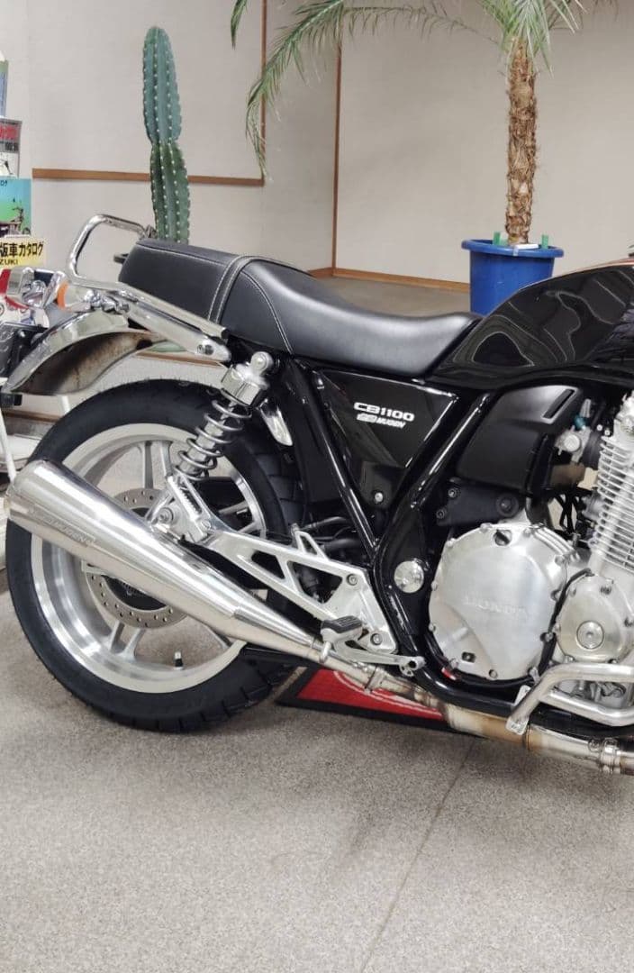 W*】様 CB1100　K&H　MIDダブルシート