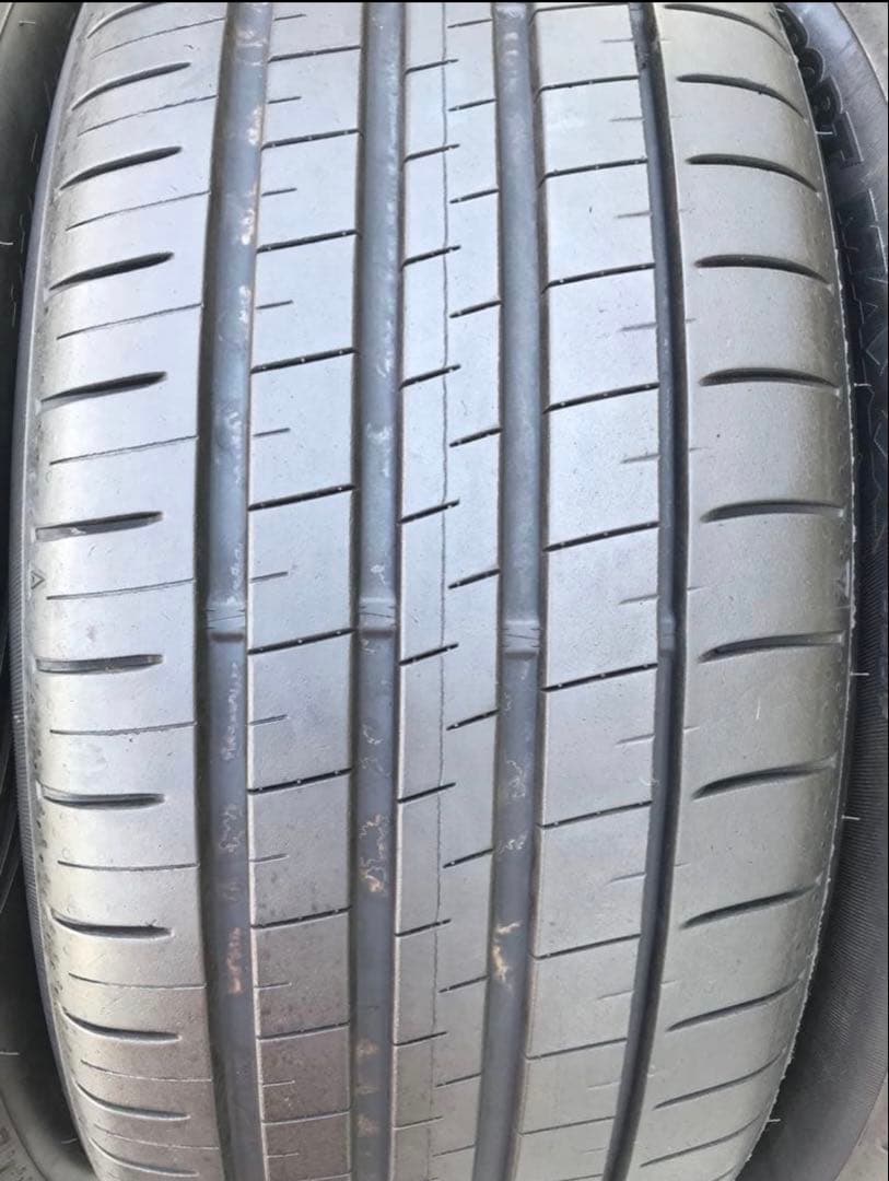 ross@  225/45 R18DUNLOP ラジアルタイヤ4本セット。