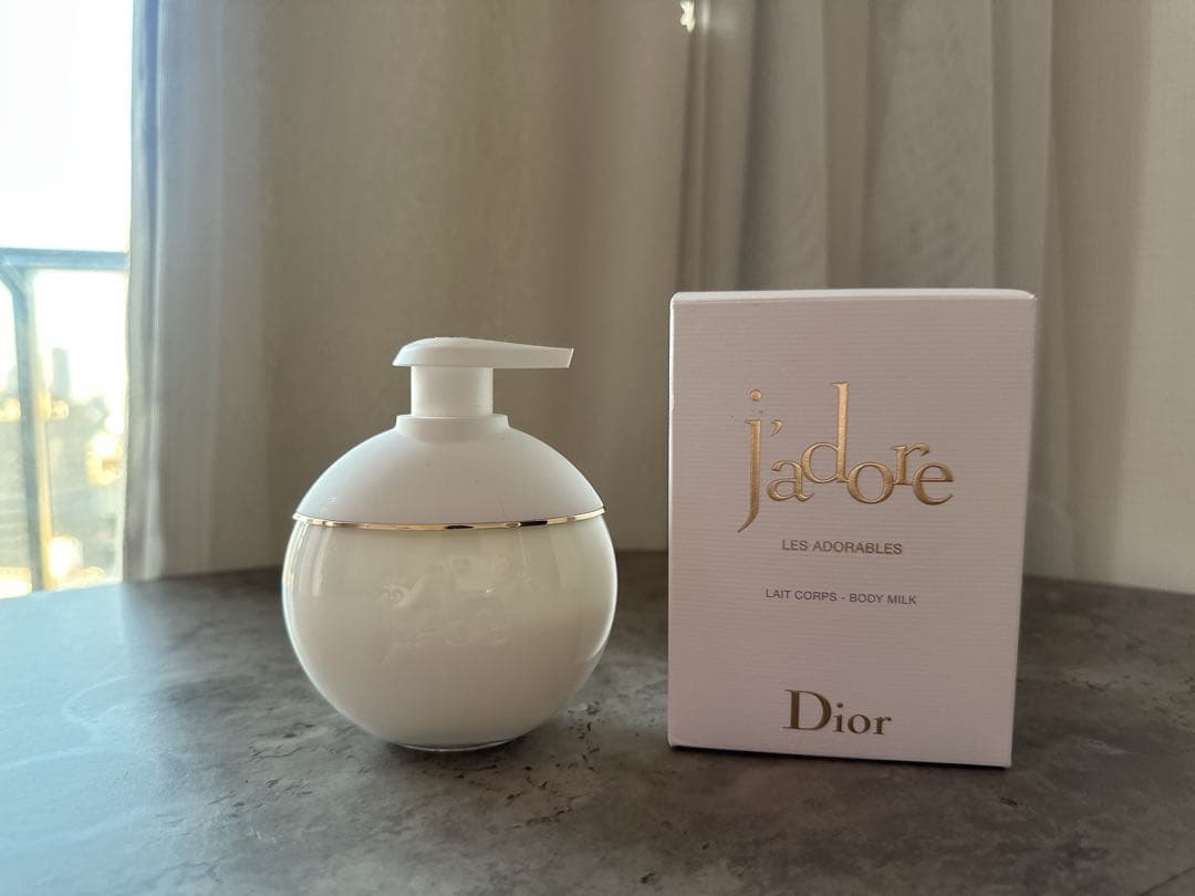 Dior J'adore ジャドール ボディミルク 200ml 大人気！