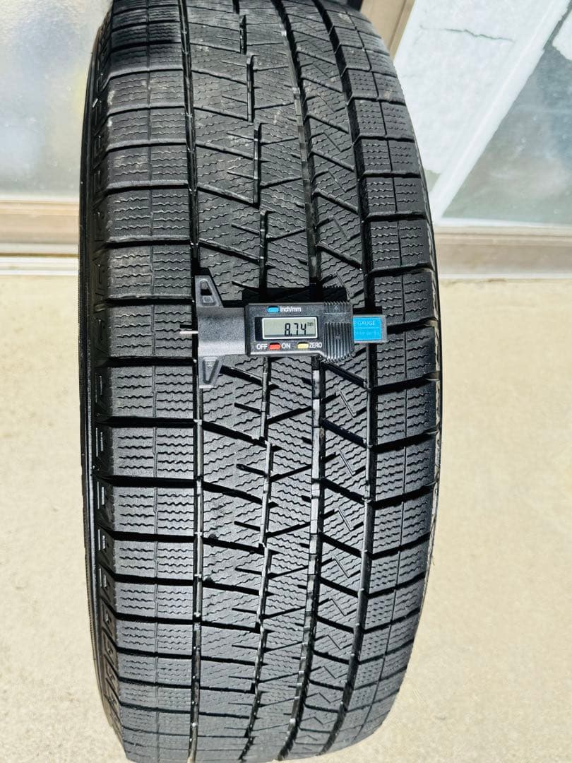 DUNLOP WINTERMAXX 03 215/60R16 95Q 21年