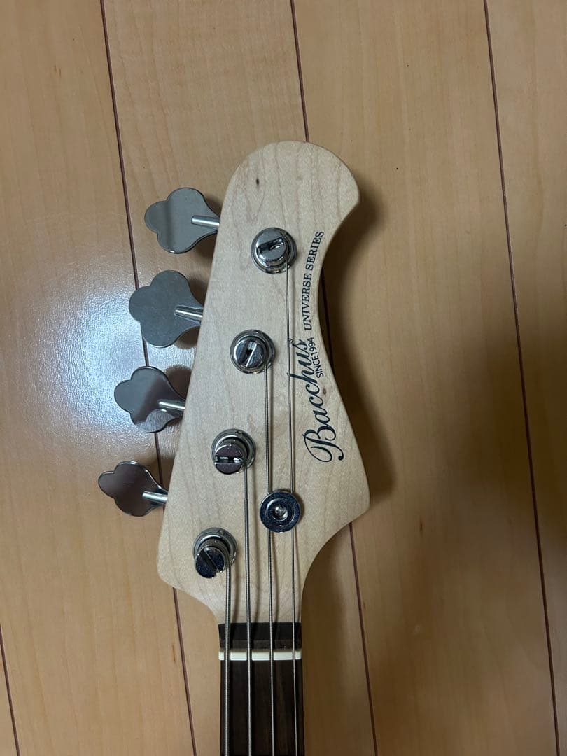 Bacchus ジャズベース