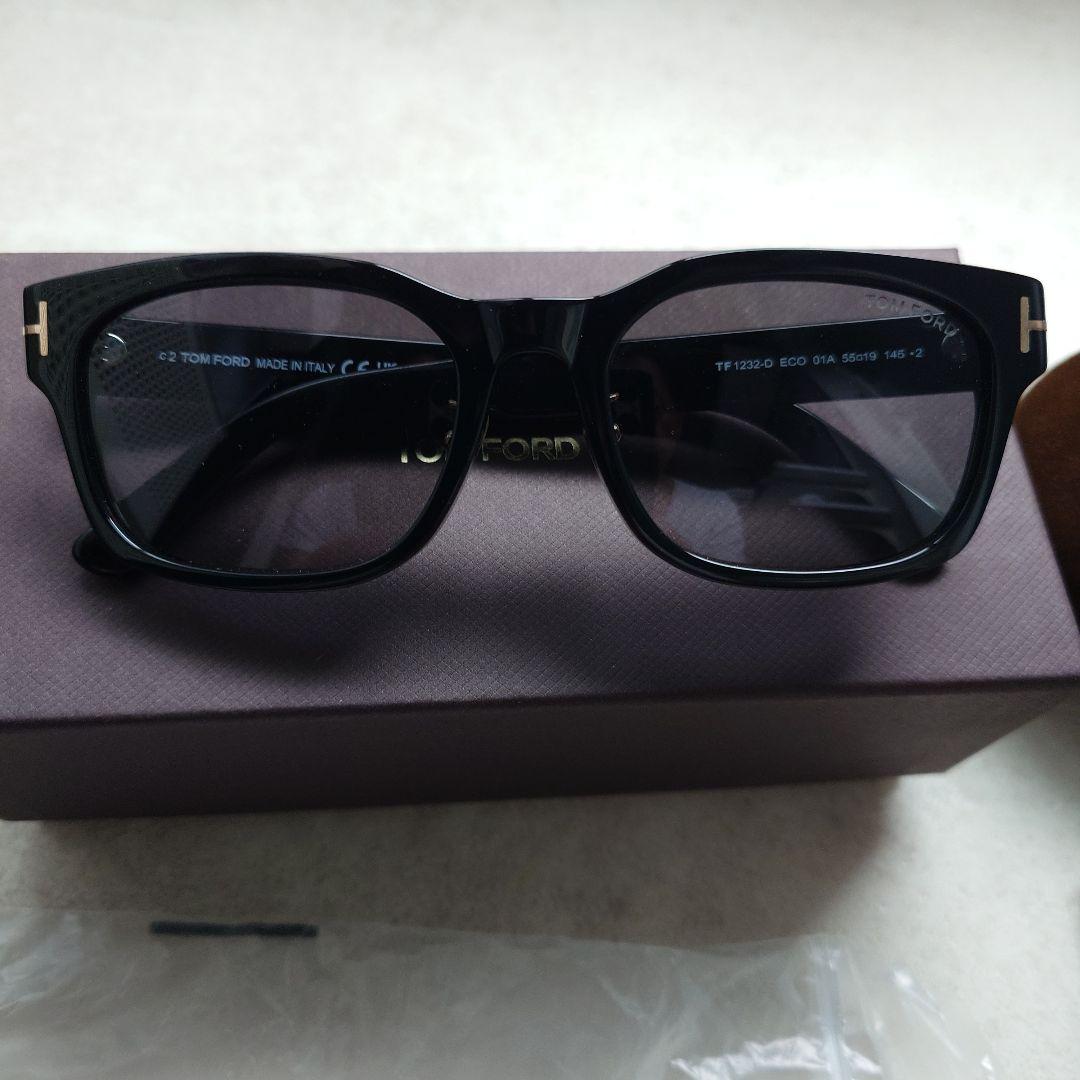 TOM FORD TF 1232 - D 01A ブラックサングラス