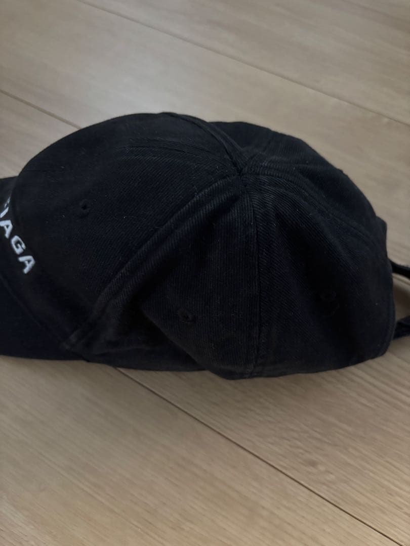 BALENCIAGA ブラックキャップ