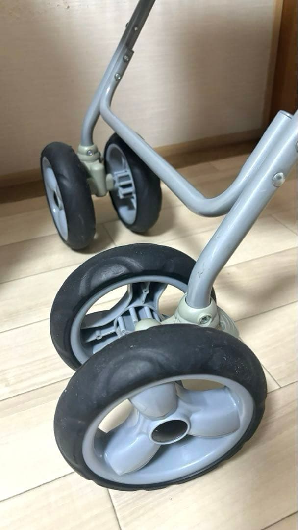 ジェックス⭐︎わんわんカート多頭用⭐︎耐荷重20kgまで⭐︎ブラックGEX 水玉