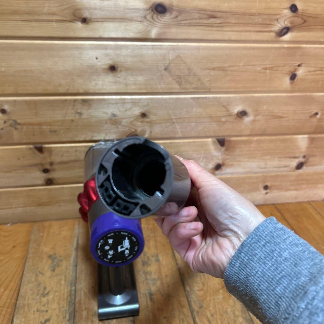 Dyson SV12 コードレス掃除機 各種アタッチメント付き　ジャンク品