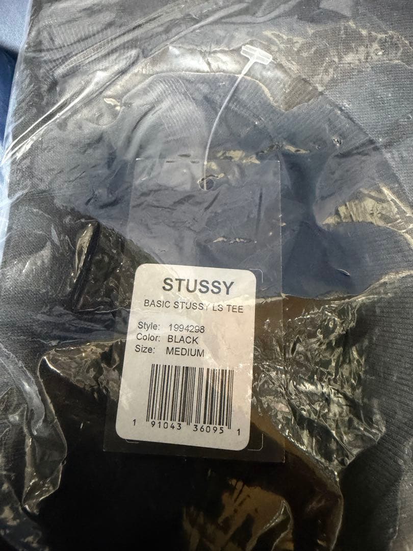 いち　限界値　新品　ステューシー ロンT 黒白