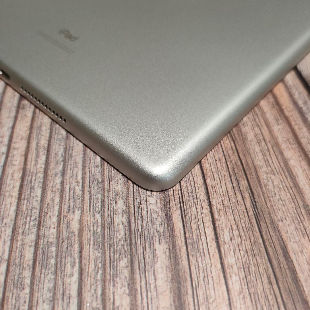 iPad 第7世代 128GB SIMフリー 美品 バッテリー95%