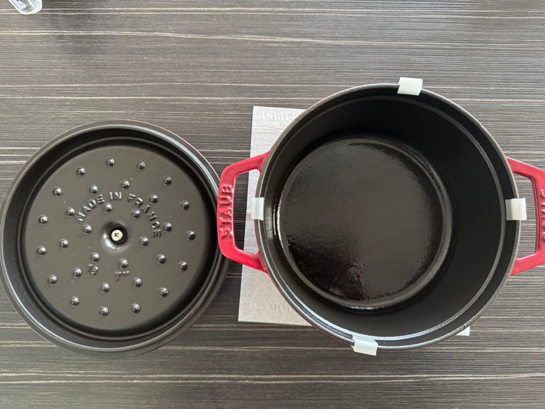 STAUB ストウブ　ピコ・ココット 16 cm ラウンド　チェリー