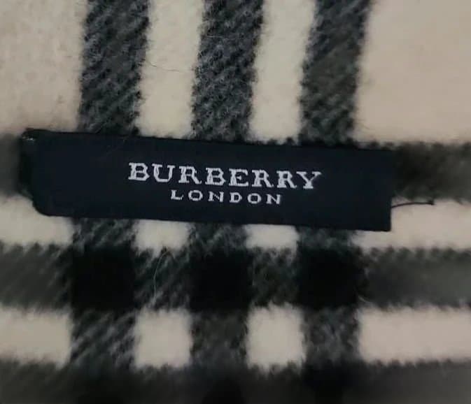 BURBERRY　チェック柄 ショール ベージュ 黒