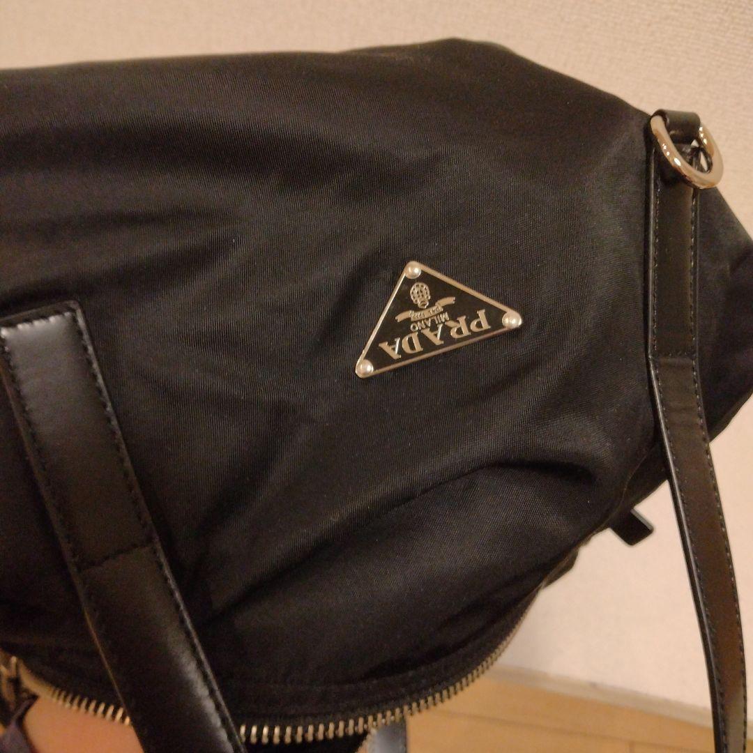 PRADA ミニボストンバッグ　ブラック　ハンドバッグ　プラダ　ナイロンバッグ