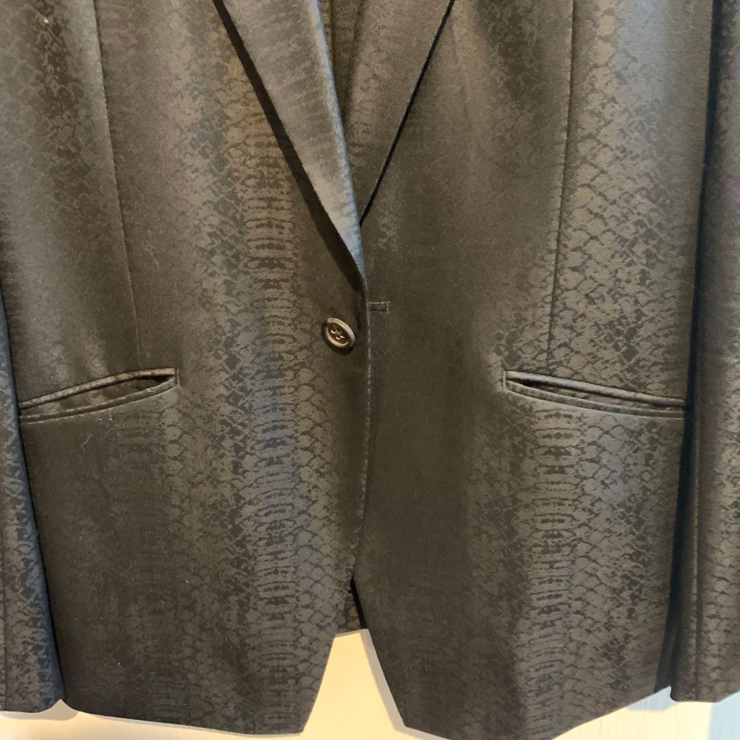 【5351 Pour Les Hommes】ブラック蛇柄　テーラードジャケット