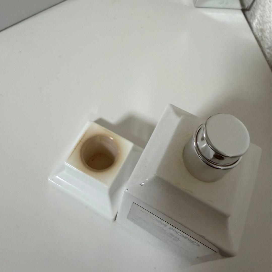 トムフォード TOMFORD SOLEILNEIGE オードパルファム 50mL