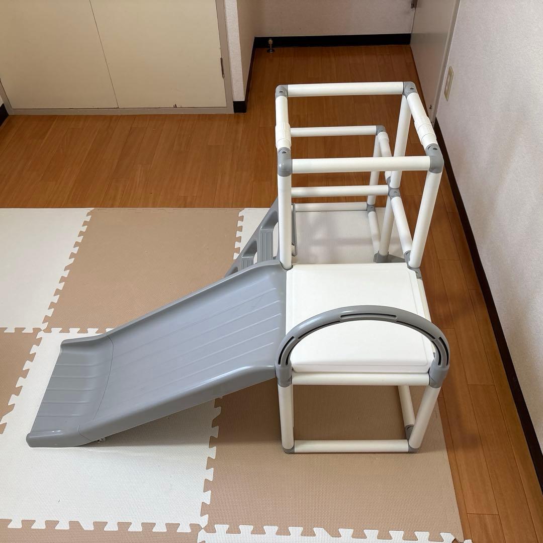わんぱくスライダージム　グレーホワイト