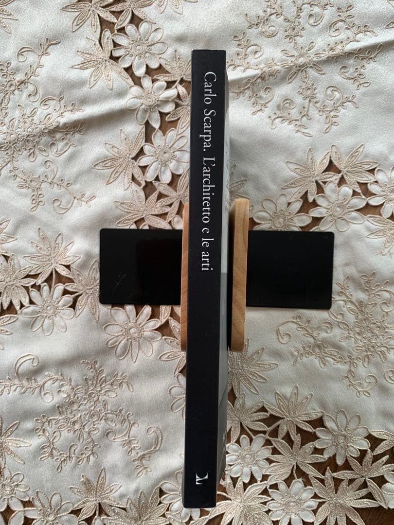 洋書 Carlo Scarpa L'architetto e le arti