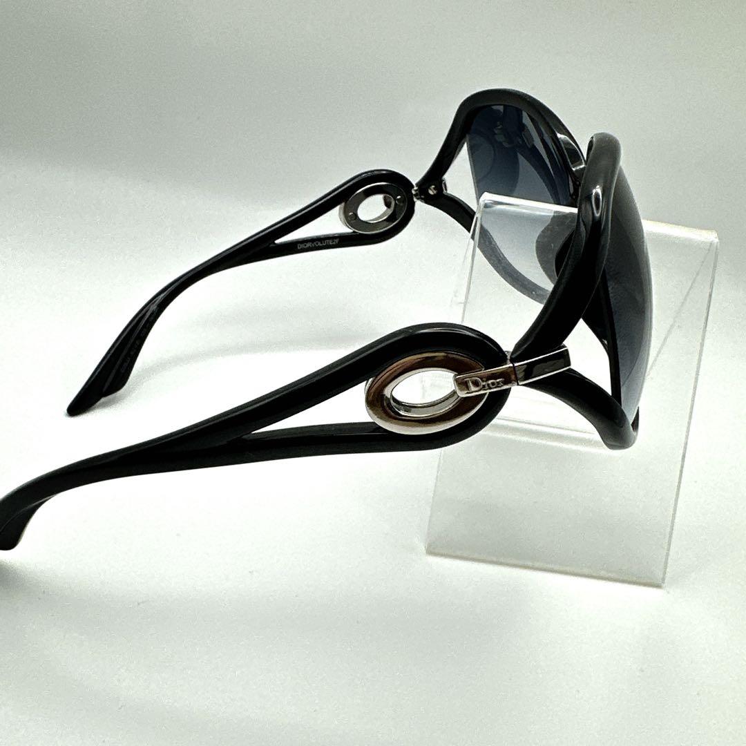 Christian Dior DIORVOLUTE2F Black hide着用