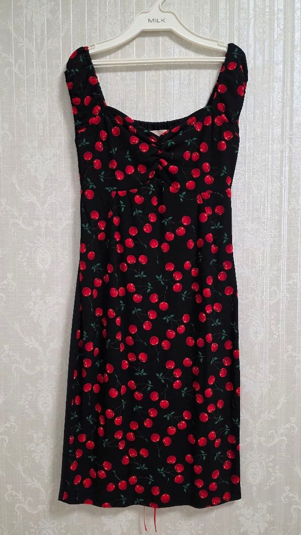 ルサロンディ　le salon d'Y cerise dress