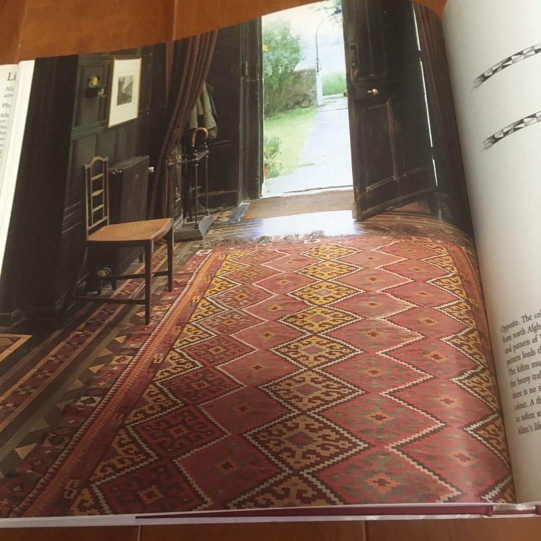 洋書　Living with Kilims ペルシャ絨毯の本