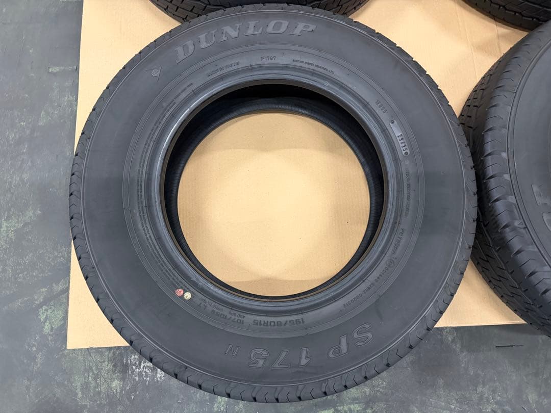 ハイエース 納車前外し SP175N 195/80r15 2025年34週