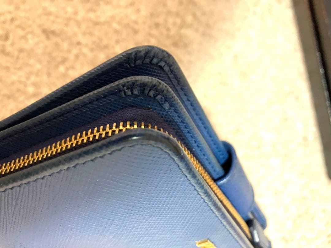 RUI プラダ 二つ折り財布 サフィアーノ ブルー 青