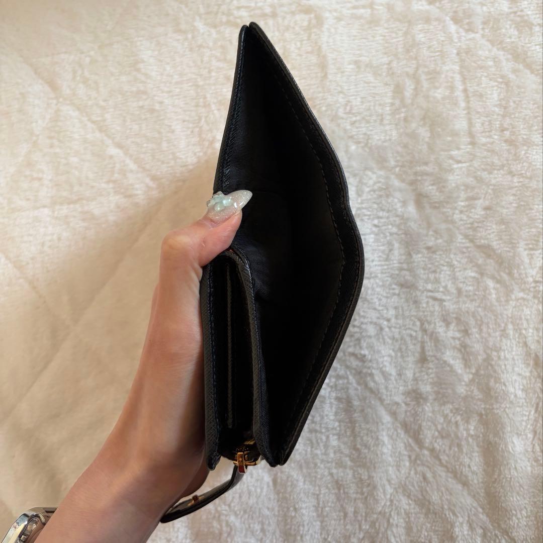 【正規品】 PRADA プラダ サフィアーノレザー 財布 黒 ハイビスカス