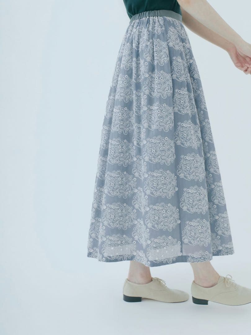 ⭐︎ミナペルホネン美品直営店限定sometimes lucky スカート40⭐︎