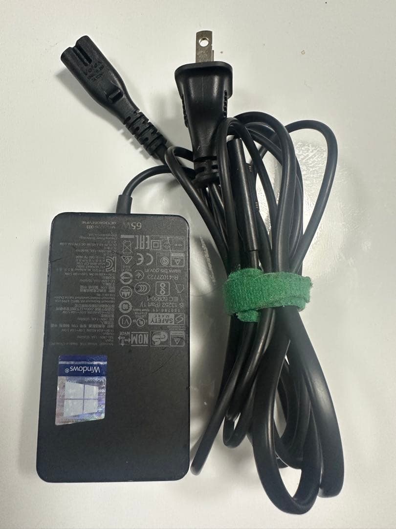 d*t様 Surface Pro 3 Core i3 タイプカバー付 バッテリー