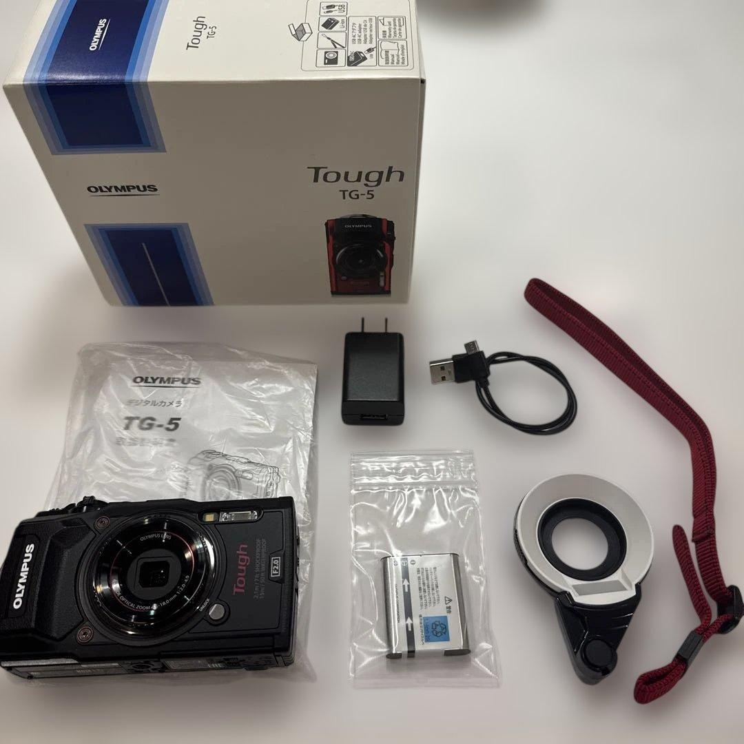 美品OlympusTG-5(オプションFD1付き)、箱、取り扱い説明書同封