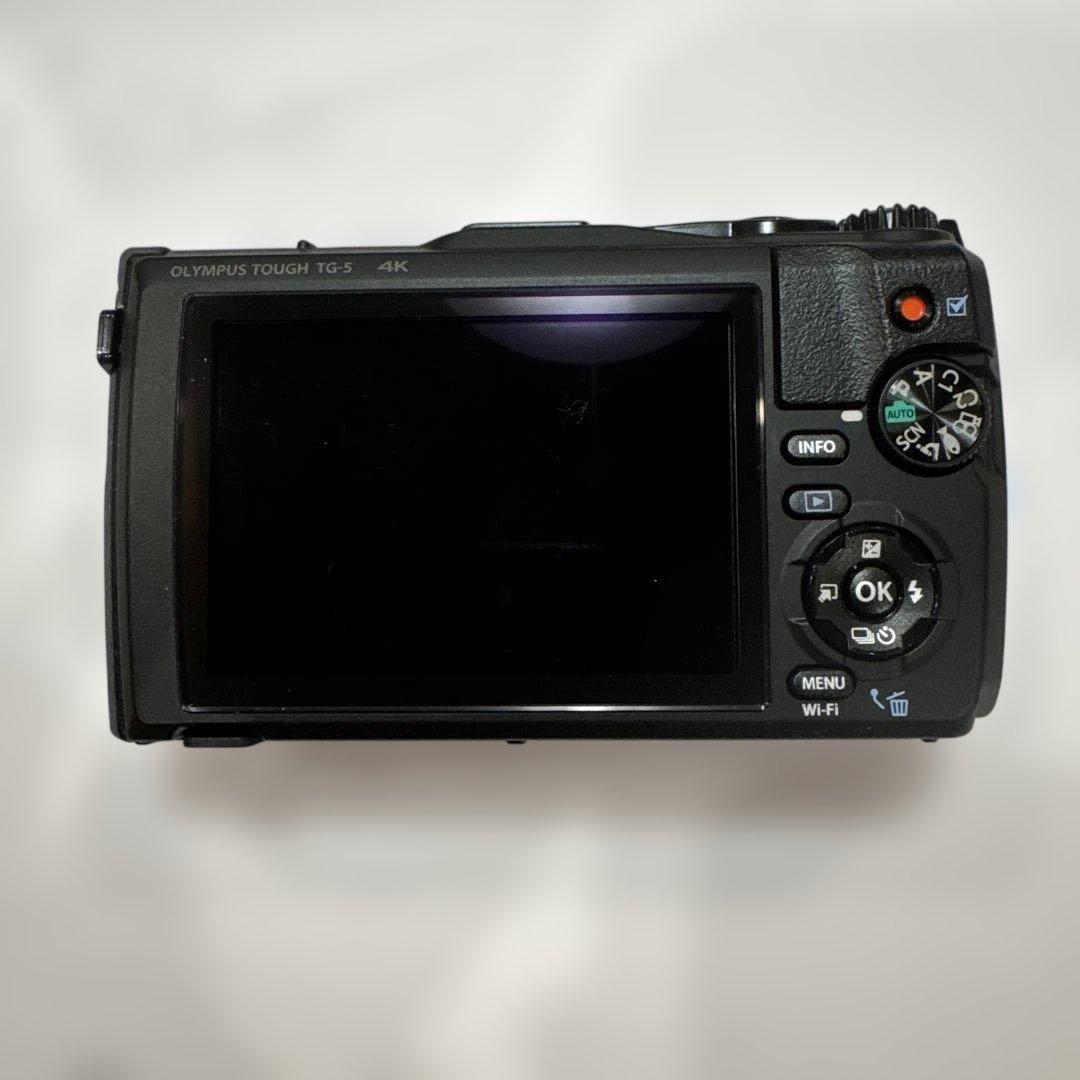 美品OlympusTG-5(オプションFD1付き)、箱、取り扱い説明書同封