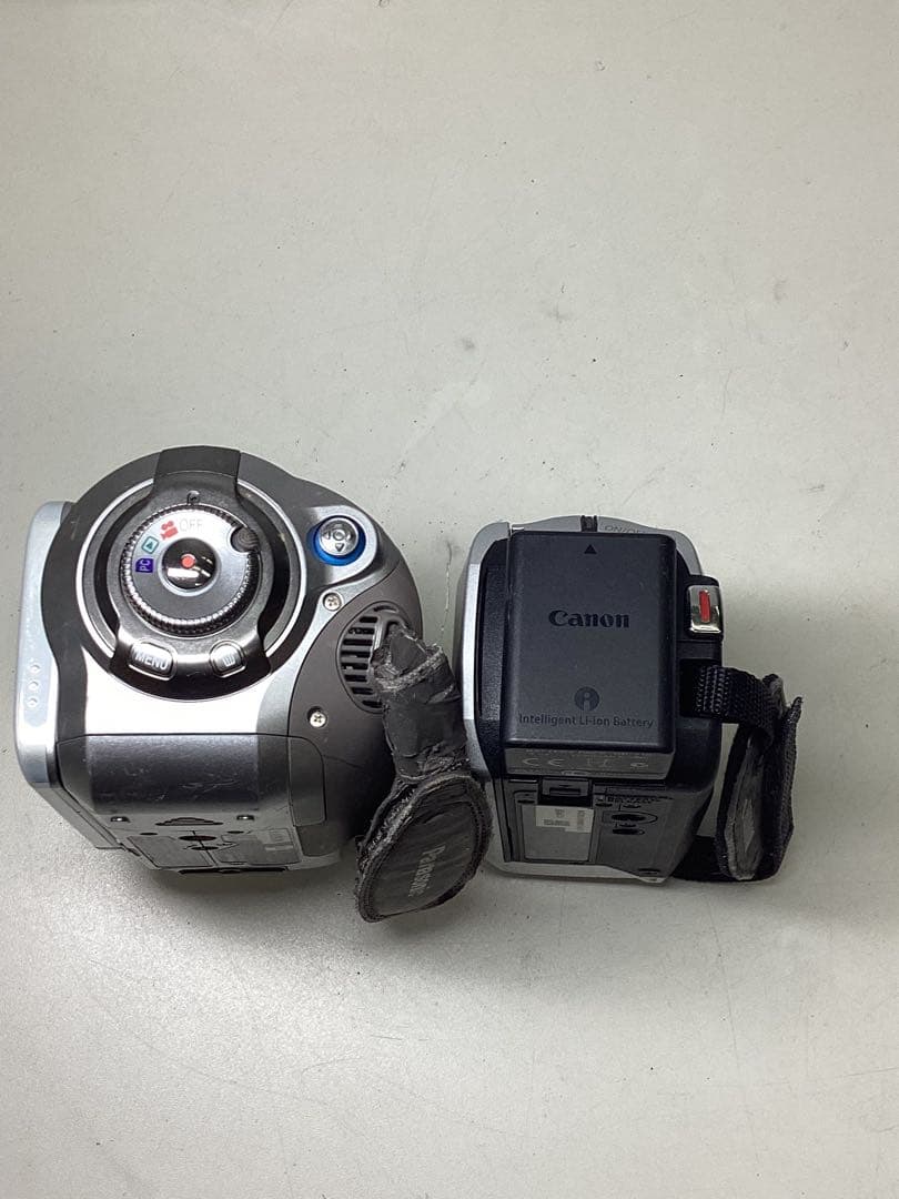 d*9様 ジャンク　Panasonic & Canon IVIS HF R10