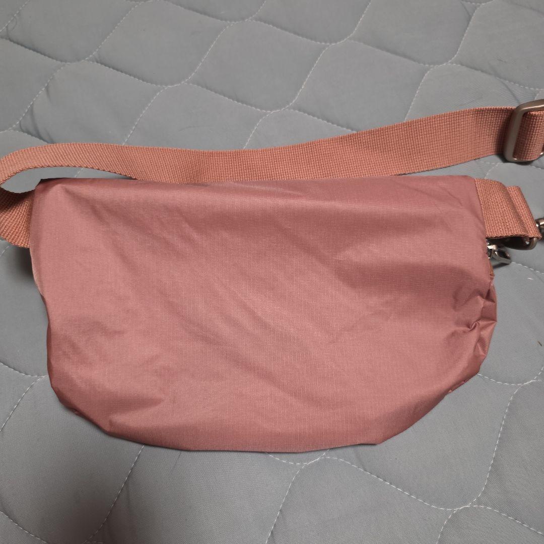 LeSportsac ピンク ボディバッグ