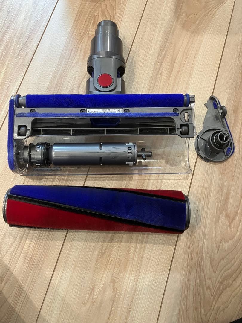 ダイソン　V8 Fluffy Extra SV10 TI クリーナー　動作良好